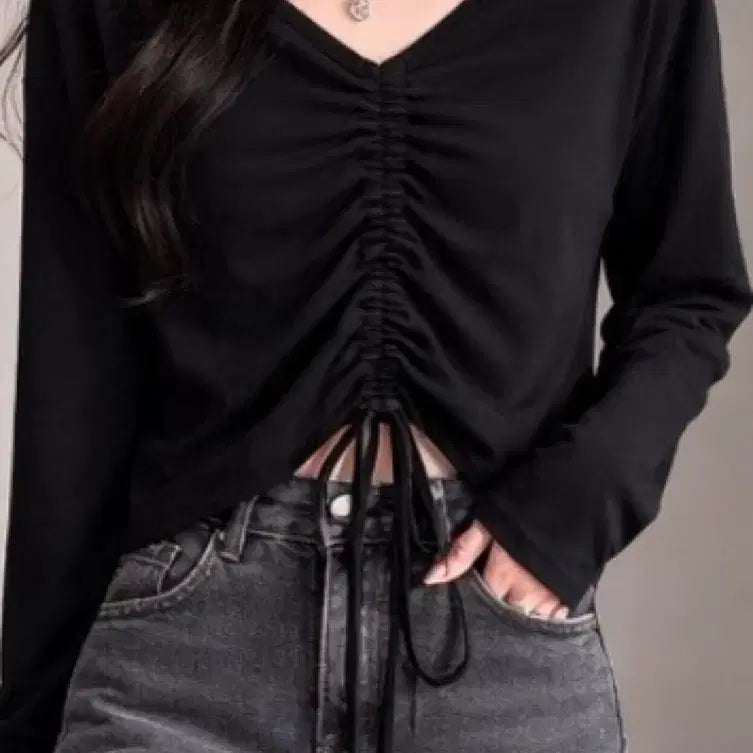 [BUNJANG] Ablly Black Shirring Long Sleeve T-shirt / 에이블리 블략 셔링 긴팔티