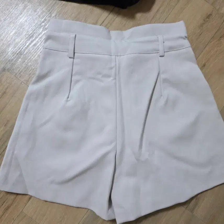 [BUNJANG] Pleats Shorts Set (Black, Beige) XS / 플리츠 반바지 세트(블랙.베이지) xs 새상품