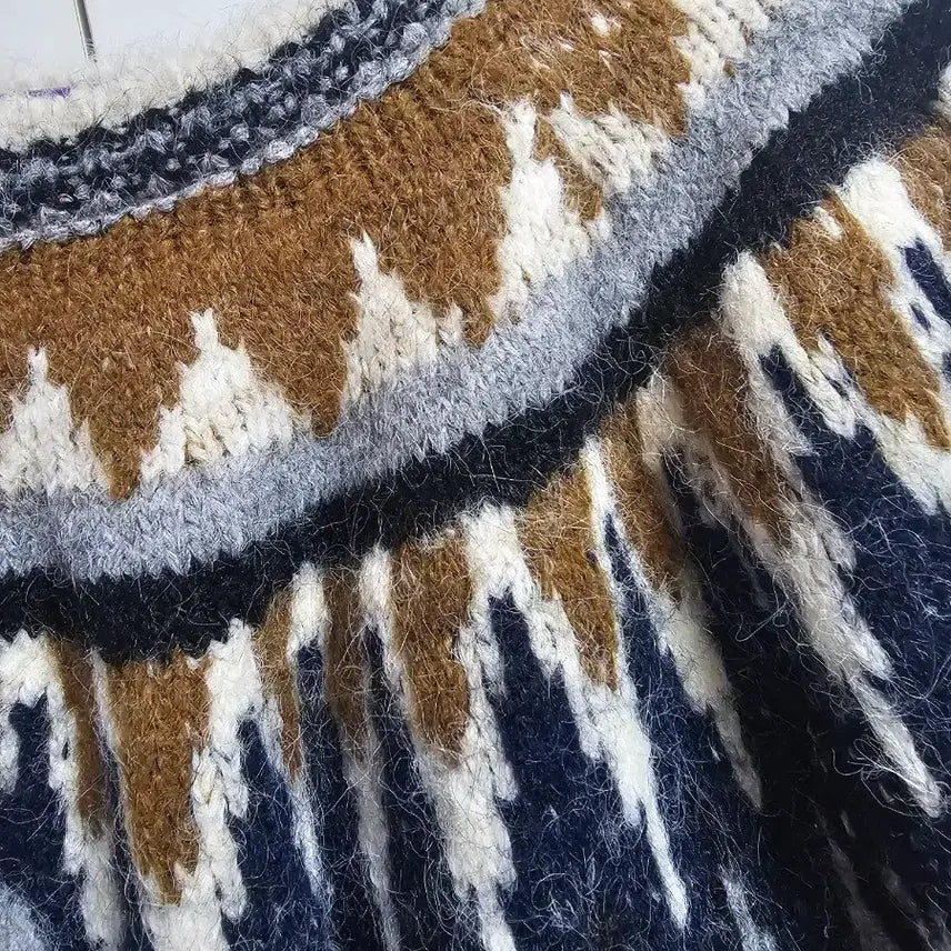 [BUNJANG] Vintage Pattern Knit Sweater / 빈티지 패턴 니트 스웨터