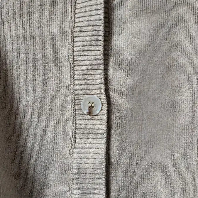 [BUNJANG] V-Neck Ribbed Crop Cardigan Beige / 브이넥 골지 크롭 가디건 베이지