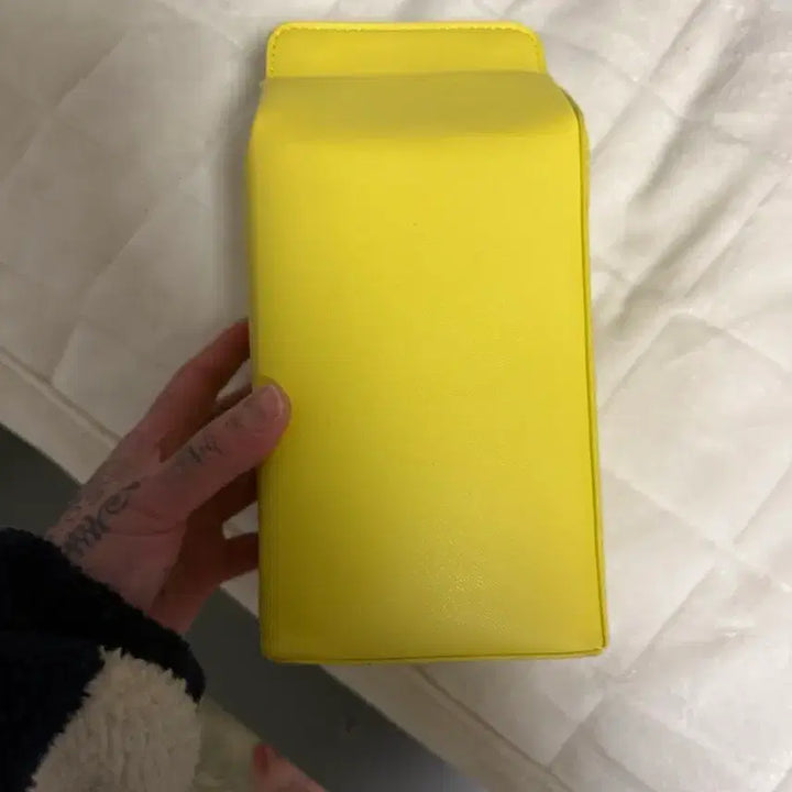 [BUNJANG] Banana Milk Design Pencil Case Pouch / 바나나 우유 디자인 필통 파우치 750ml