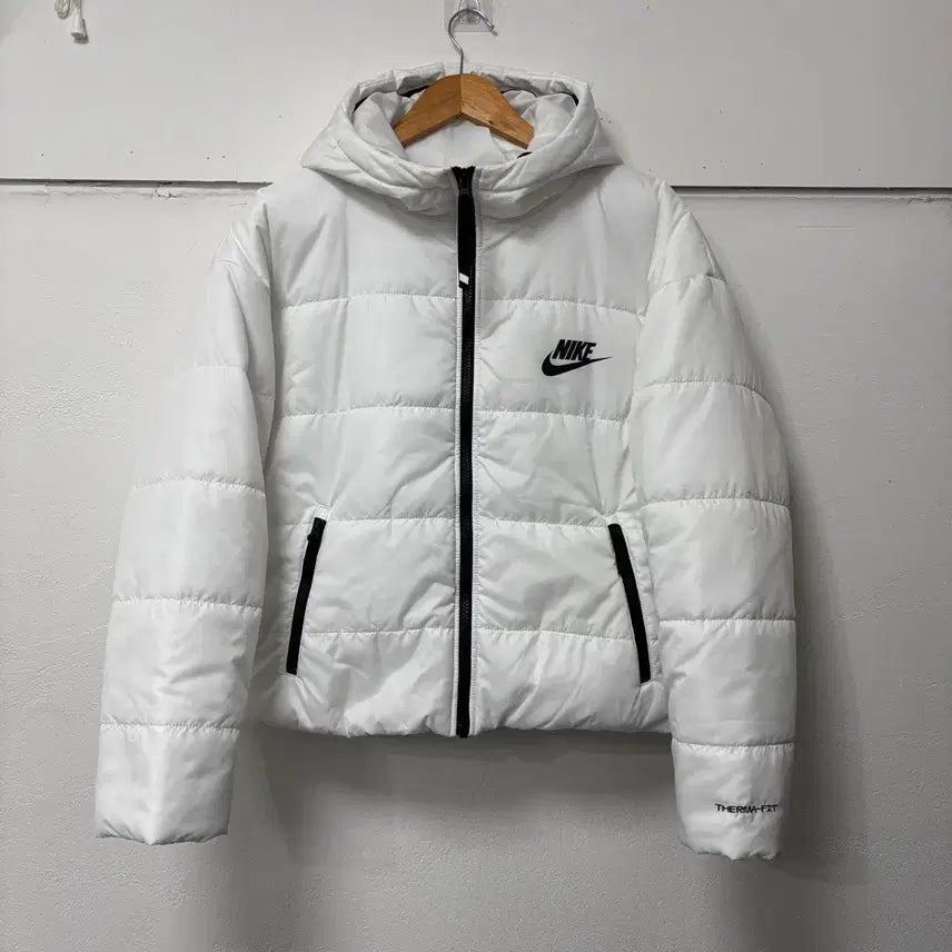 [BUNJANG] Nike Big Swoosh White Puffer Jumper (Women&