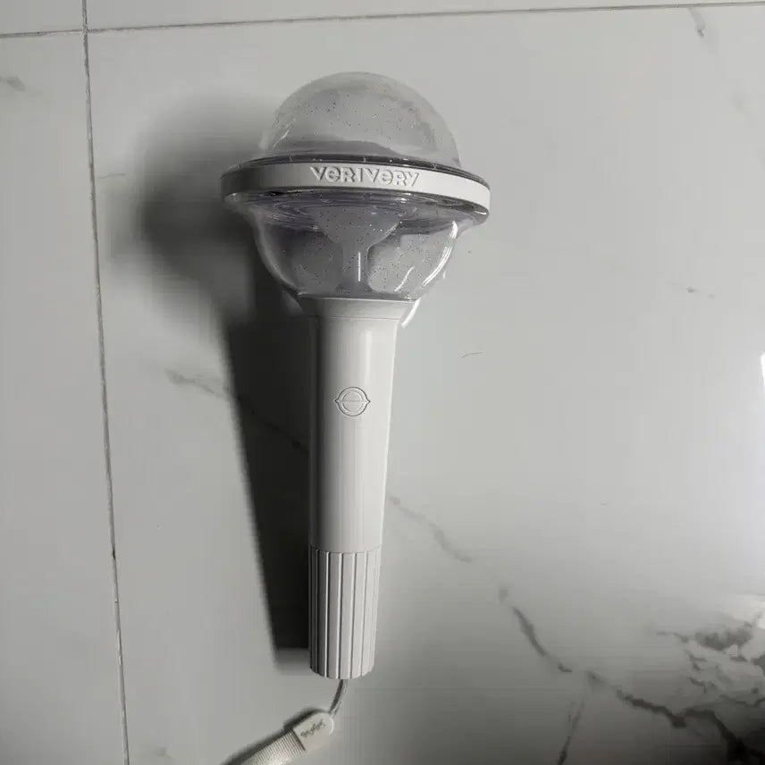 [BUNJANG] VERIVERY Light Stick / 베리베리 응원봉 양도 합니다 (팬미팅 포카도 같이 드려요)