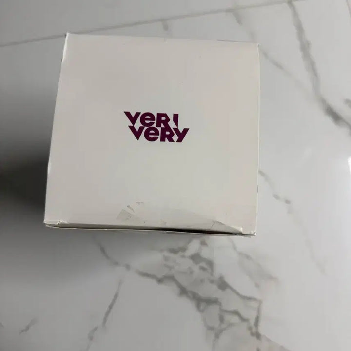 [BUNJANG] VERIVERY Light Stick / 베리베리 응원봉 양도 합니다 (팬미팅 포카도 같이 드려요)