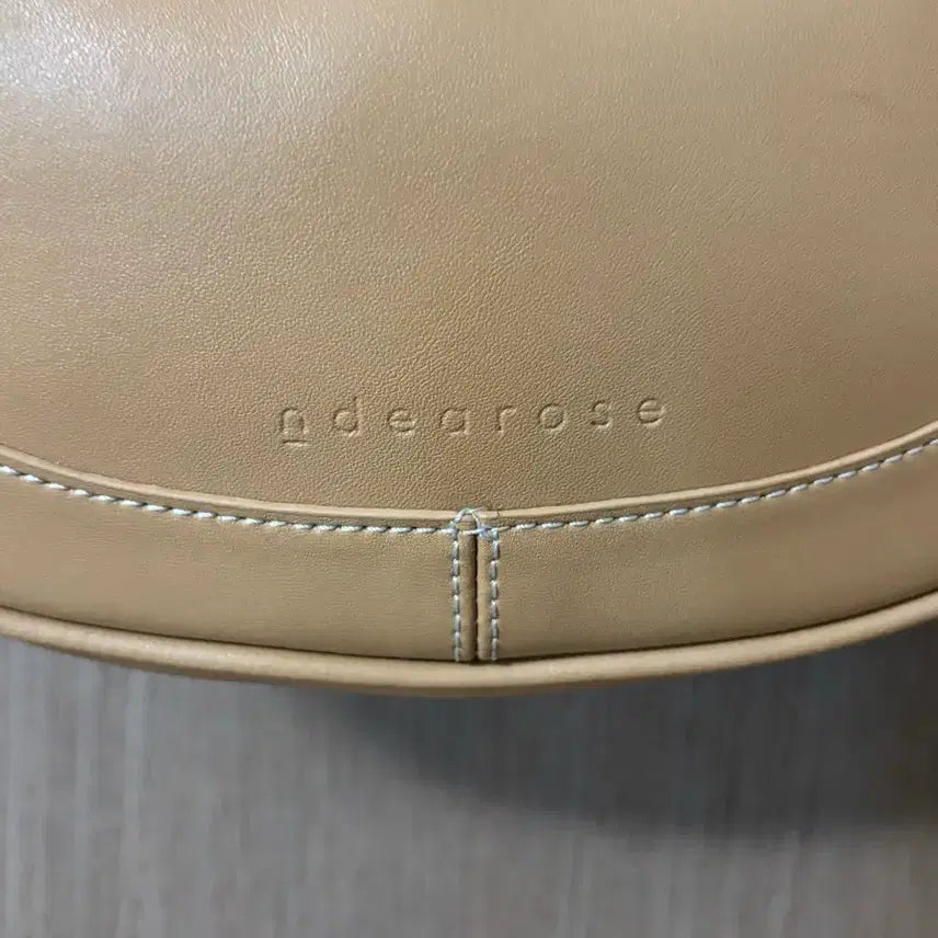 [BUNJANG] NDEAROSE Crescent Bag Beige Brown Shoulder Bag / (미사용)NDEAROSE 앤딜로즈 크레센트백 베이지브라운
