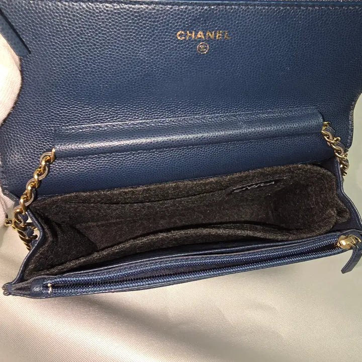 [BUNJANG] Chanel Classic WOC Caviar Navy Gold Chain Bag / 샤넬 클래식 woc 케비어 네이비 금장