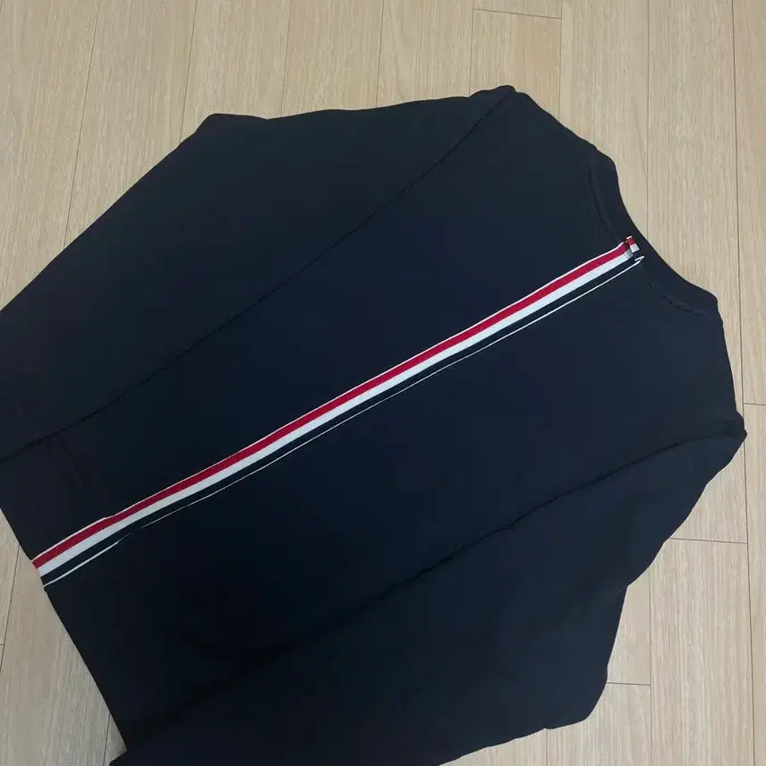 [BUNJANG] Thom Browne Navy Back Stripe Sweatshirt Size 3 / [오케이몰산/3size] 톰브라운 백삼선 네이비 맨투맨 3사이즈