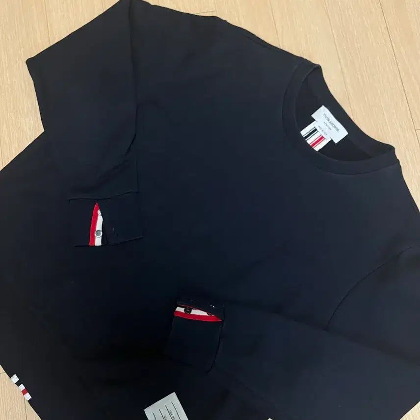 [BUNJANG] Thom Browne Navy Back Stripe Sweatshirt Size 3 / [오케이몰산/3size] 톰브라운 백삼선 네이비 맨투맨 3사이즈