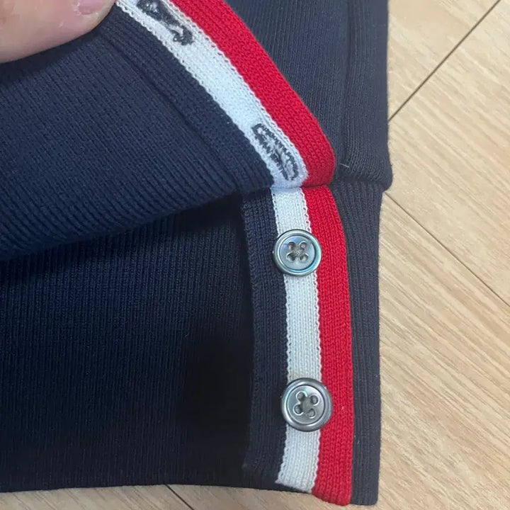 [BUNJANG] Thom Browne Navy Back Stripe Sweatshirt Size 3 / [오케이몰산/3size] 톰브라운 백삼선 네이비 맨투맨 3사이즈
