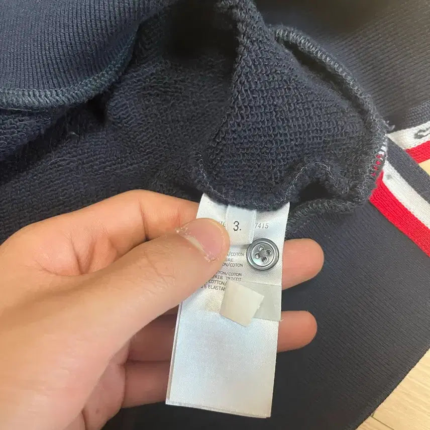 [BUNJANG] Thom Browne Navy Back Stripe Sweatshirt Size 3 / [오케이몰산/3size] 톰브라운 백삼선 네이비 맨투맨 3사이즈