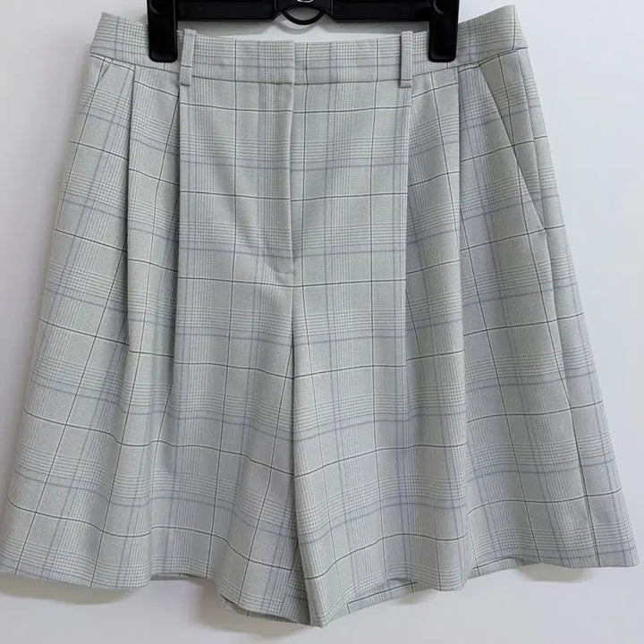 [BUNJANG] Club Monaco Shorts Sky Blue Size 6 / 클럽모나코 반바지 6사이즈 스카이블루