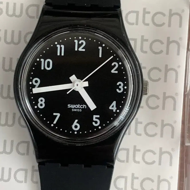 [BUNJANG] Swatch Black Wristwatch / 스와치 블랙 손목시계