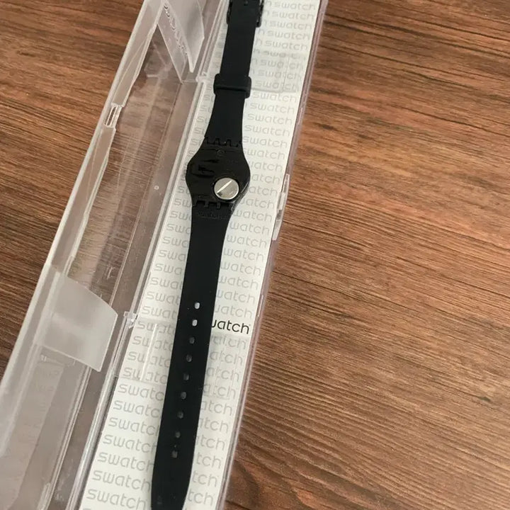 [BUNJANG] Swatch Black Wristwatch / 스와치 블랙 손목시계