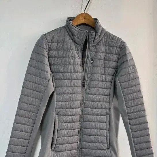 [BUNJANG] The North Face Women's Spring Lightweight Jacket (90) / 정품 노스페이스 여성 봄 경량패딩(90) 거의안입음