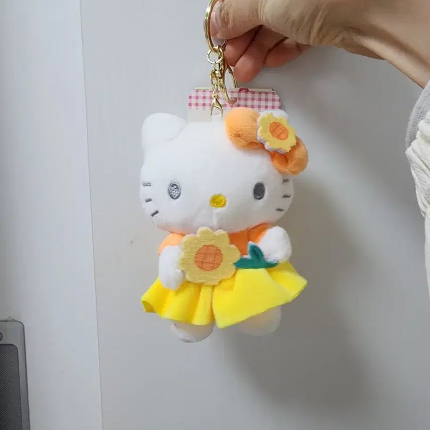 [BUNJANG] Hello Kitty Sunflower Plush Keychain / (정품 새상품) 헬로키티 해바라기 인형 키링