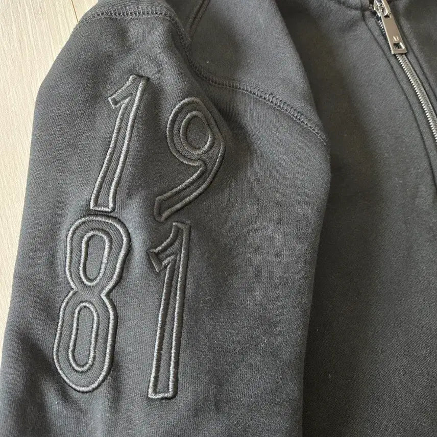 [BUNJANG] Armani Jeans Bomber Jacket (Black L) / 알마니진 봄버 자켓(블랙  L)