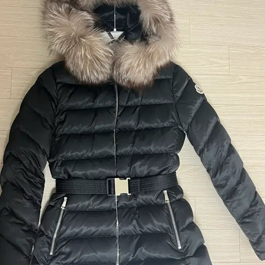 [BUNJANG] Moncler Cupid Women's Padded Jacket / 몽클레어 큐피돈