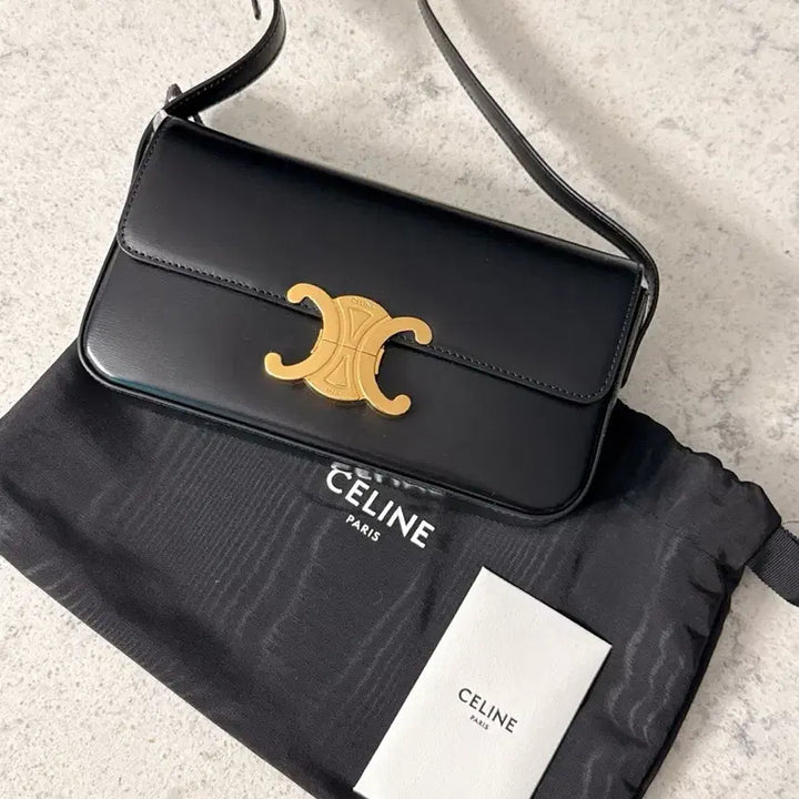 [BUNJANG] Celine Claude Shoulder Bag Black / 셀린느 클로드 숄더백 블랙