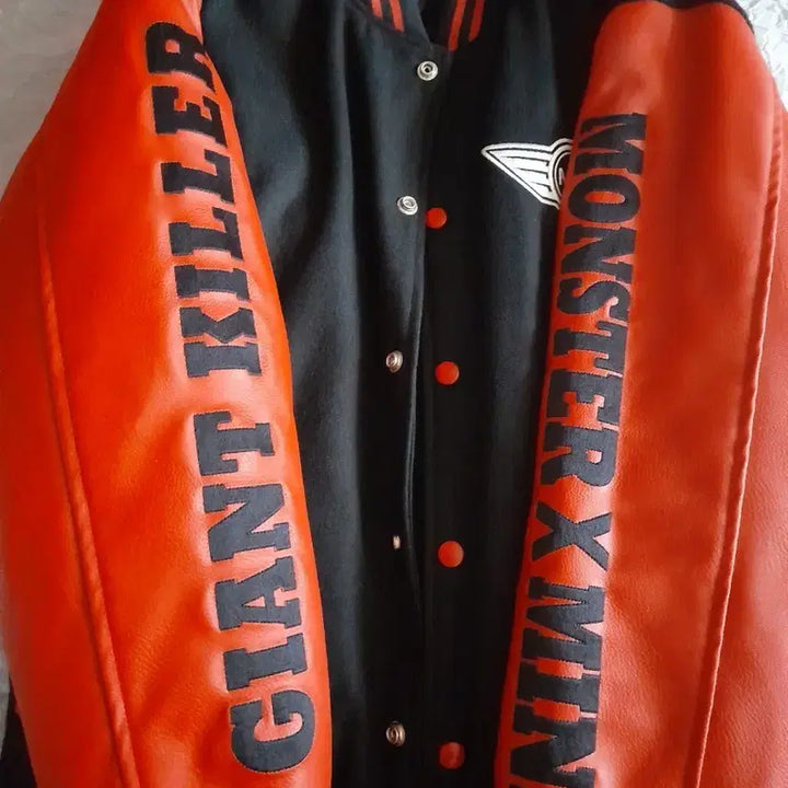 [BUNJANG] MINI Logo Leather Sleeve Baseball Jacket / MINI 로고 야구점퍼