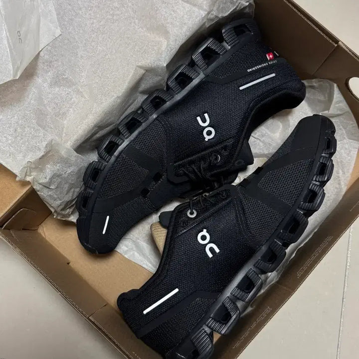 [BUNJANG] On Running Cloud 5 Black 260 Size / [새상품] 온러닝 클라우드 5 블랙 260사이즈