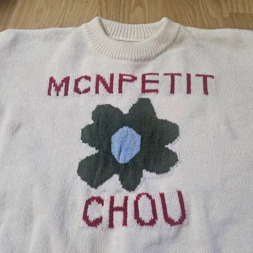 [BUNJANG] Ivory Knit Sweater / 아이보리 니트 남녀공용