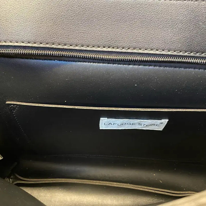 [BUNJANG] Lafarge Store Messenger Bag Black / 라퍼지 스토어 메신저백 블랙