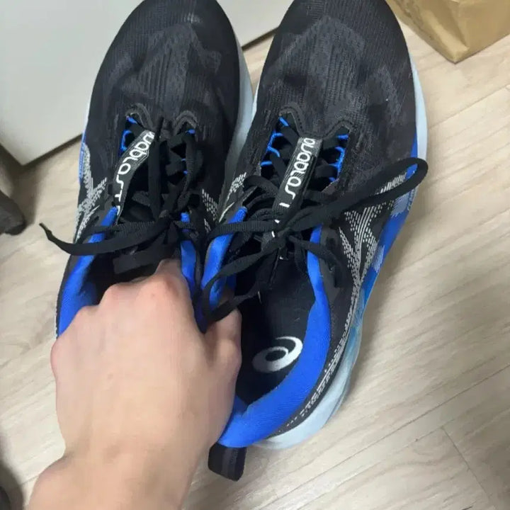 [BUNJANG] Asics Nova Blast 5 Running Shoes / 아식스 노바블라스트5 260 러닝화