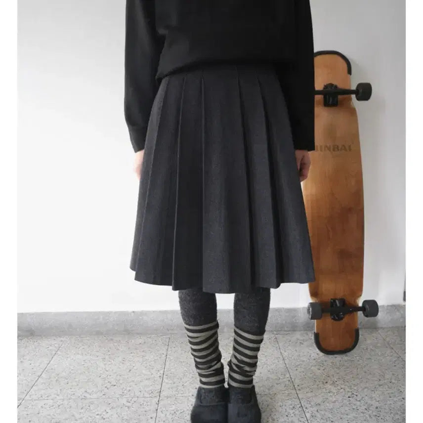 [BUNJANG] Aftermonday Denim Pleated Midi Skirt / 에프터먼데이 데님 플리츠 미디 스커트 흑청 s