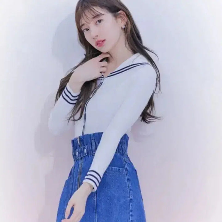 [BUNJANG] Suzy Guess Ribbed Collar T-shirt / 수지 게스 카라 골지티