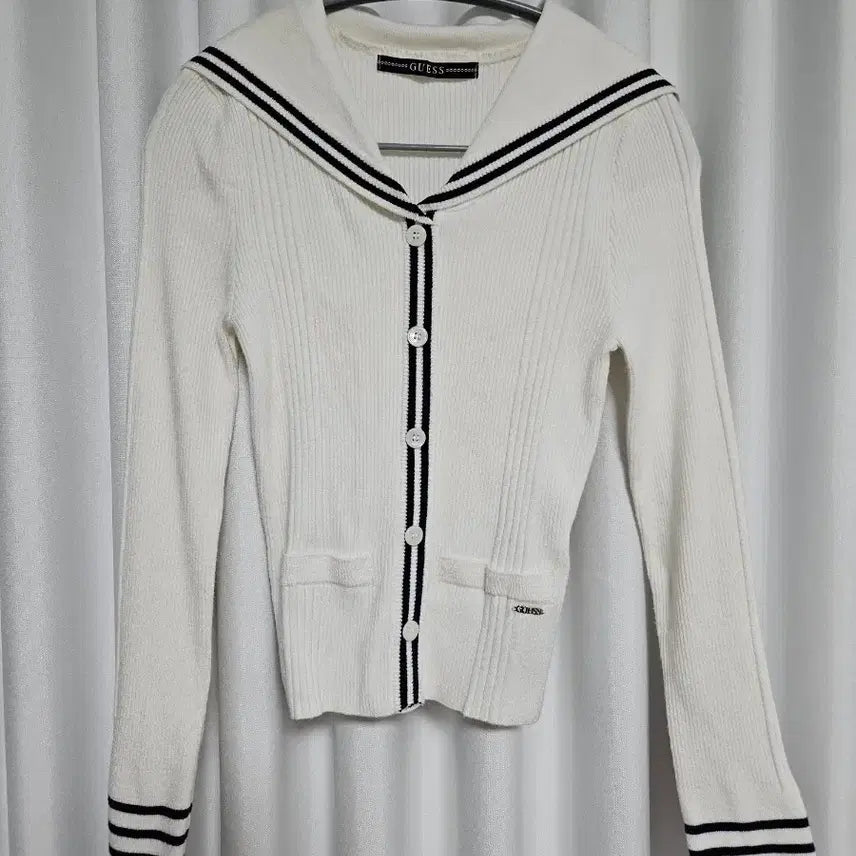 [BUNJANG] Suzy Guess Ribbed Collar T-shirt / 수지 게스 카라 골지티