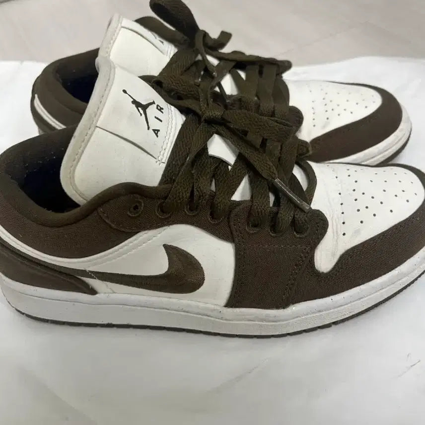 [BUNJANG] Nike Jordan 1 Low SE Light Olive Sneakers / 나이키 조던1 로우 se 라이트 올리브