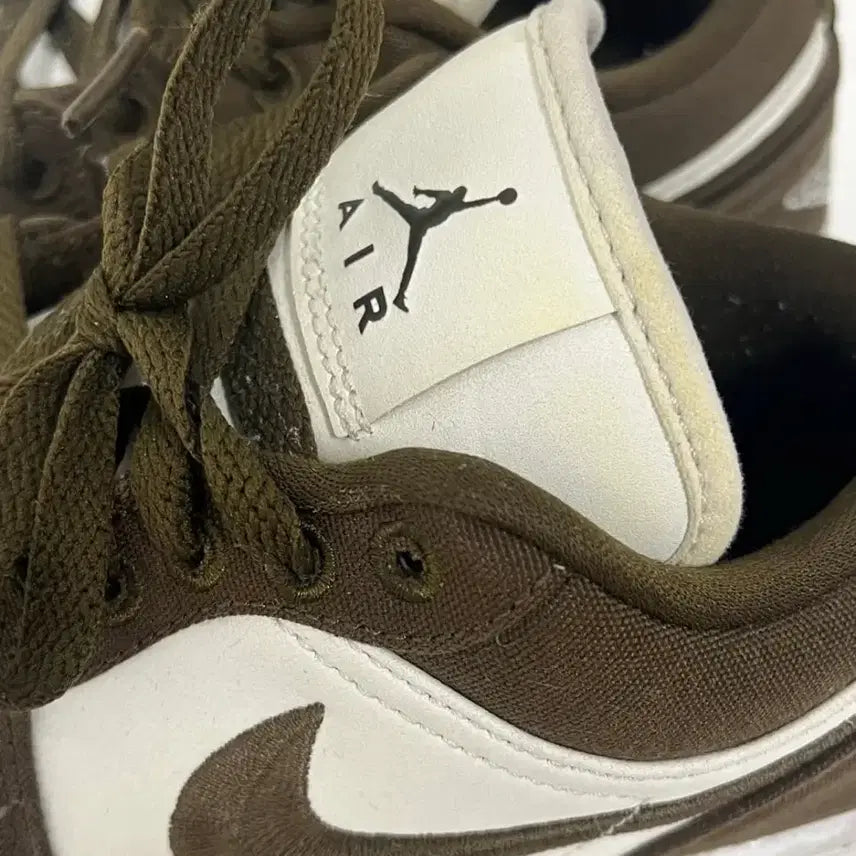 [BUNJANG] Nike Jordan 1 Low SE Light Olive Sneakers / 나이키 조던1 로우 se 라이트 올리브