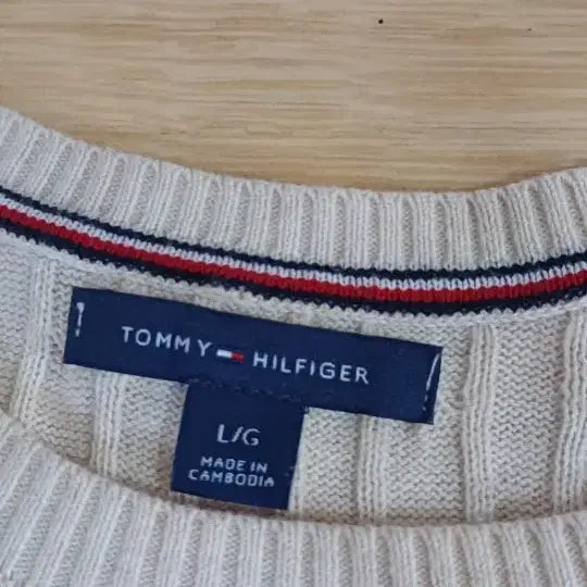 [BUNJANG] Tommy Hilfiger Cable Knit Sweater / 타미힐피거 얇은 꽈배기 니트