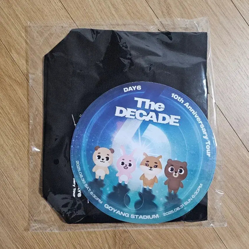 [BUNJANG] DAY6 The Decade Goyang Concert Eco Bag + Fan Bundle Set / DAY6 데이식스 The Decade 고양콘 에코백 + 부채