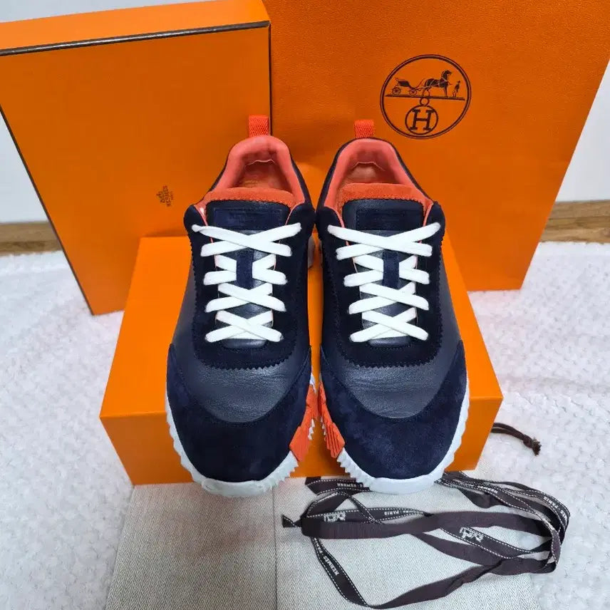 [BUNJANG] Hermes 42 Bouncing Sneakers / [정품/풀구성] 42 에르메스 바운싱 스니커즈 블랙/오렌지