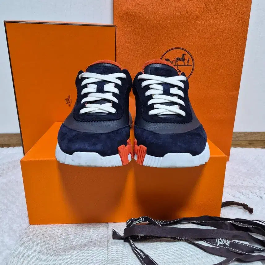 [BUNJANG] Hermes 42 Bouncing Sneakers / [정품/풀구성] 42 에르메스 바운싱 스니커즈 블랙/오렌지