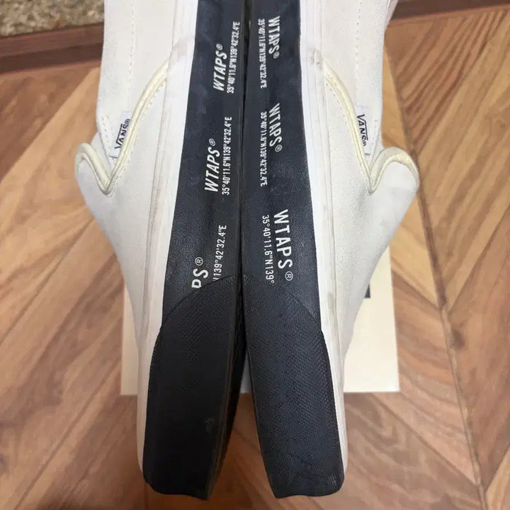 [SOLD OUT] 더블탭스 반스 슬립온 265