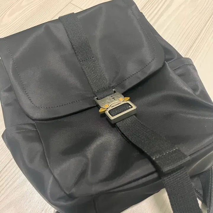 [BUNJANG] Nilling 5:30 PM Backpack Mini / 닐링 오후 다섯시 반 백팩 미니