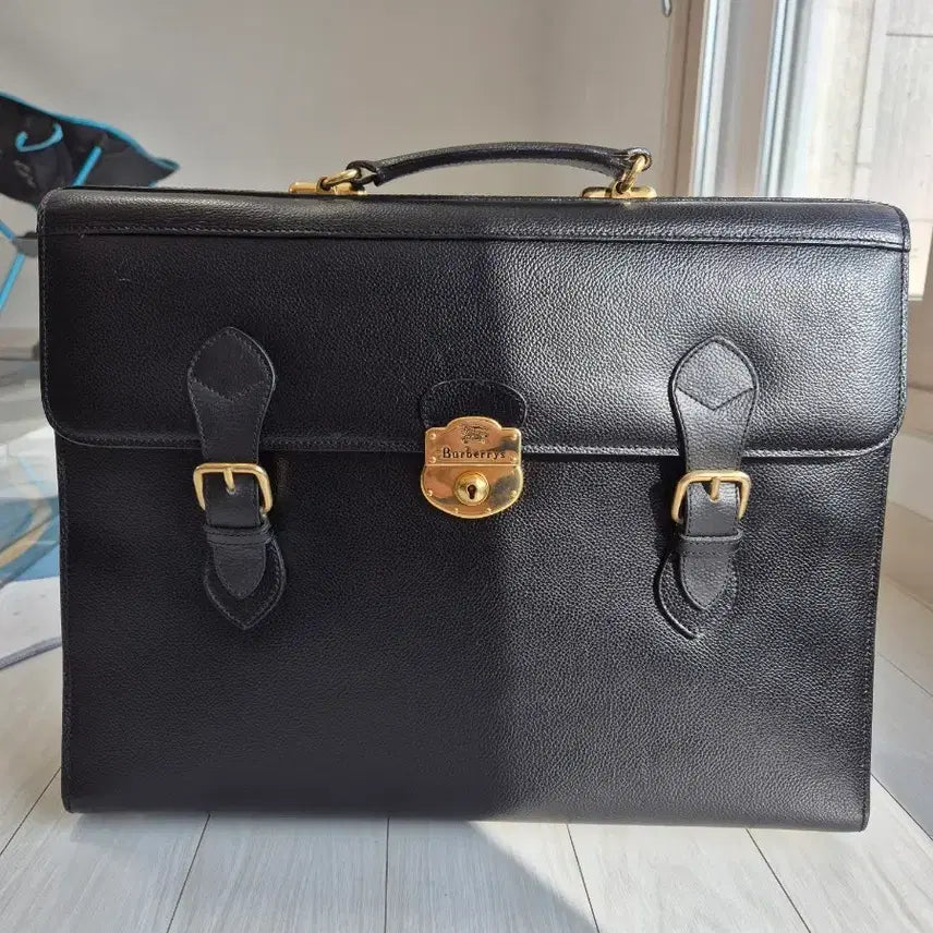 [BUNJANG] Burberry Vintage Leather Briefcase / 버버리 정품  브리프케이스 판매합니다