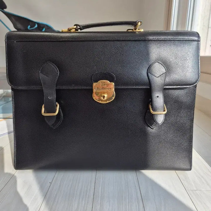 [BUNJANG] Burberry Vintage Leather Briefcase / 버버리 정품  브리프케이스 판매합니다