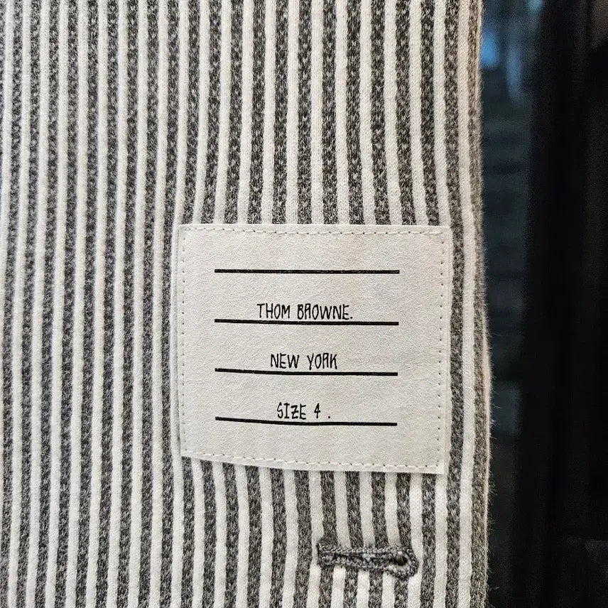 [BUNJANG] Thom Browne Seersucker Striped Pants / [정품/새상품급/4사이즈/신형] 톰브라운 시어서커 스트라이프 팬츠 바지