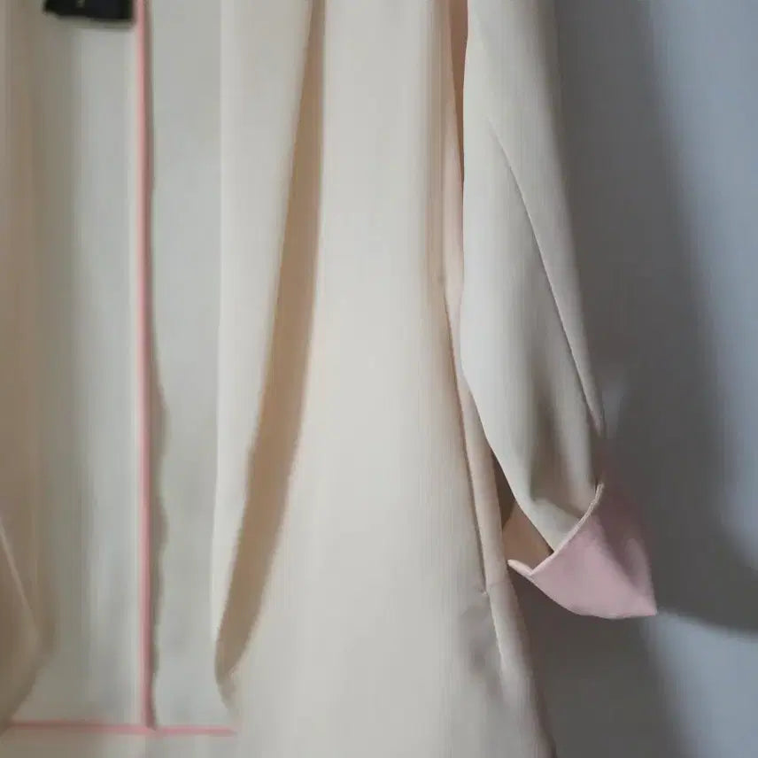 [BUNJANG] The Izzat BABA Ivory Jacket / 더아이잗자켓