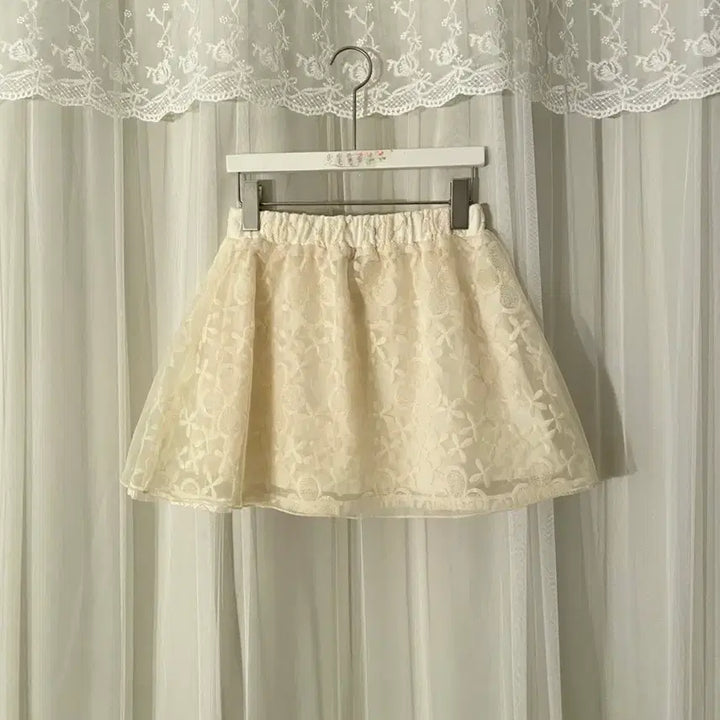 [SOLD OUT] 아이보리 크림 크로셰 크로쉐 꽃 플라워 레이스 시스루 미니 스커트