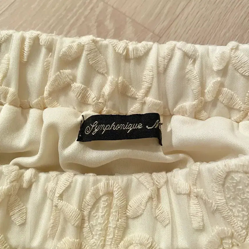 [SOLD OUT] 아이보리 크림 크로셰 크로쉐 꽃 플라워 레이스 시스루 미니 스커트