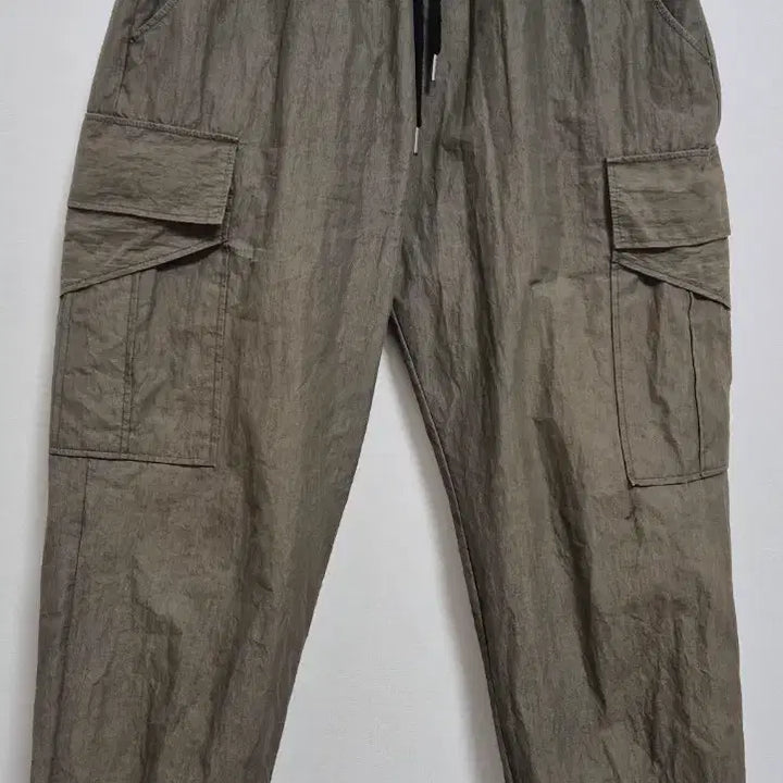 [BUNJANG] Khaki Cargo Jogger Pants / 카키색 카고 조거 팬츠!최상품!