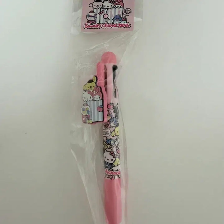 [BUNJANG] Sanrio Characters 3-Color Ballpoint Pen + Mechanical Pencil / 산리오 캐릭터 와글 와글 3색 볼펜 + 샤프 새상품