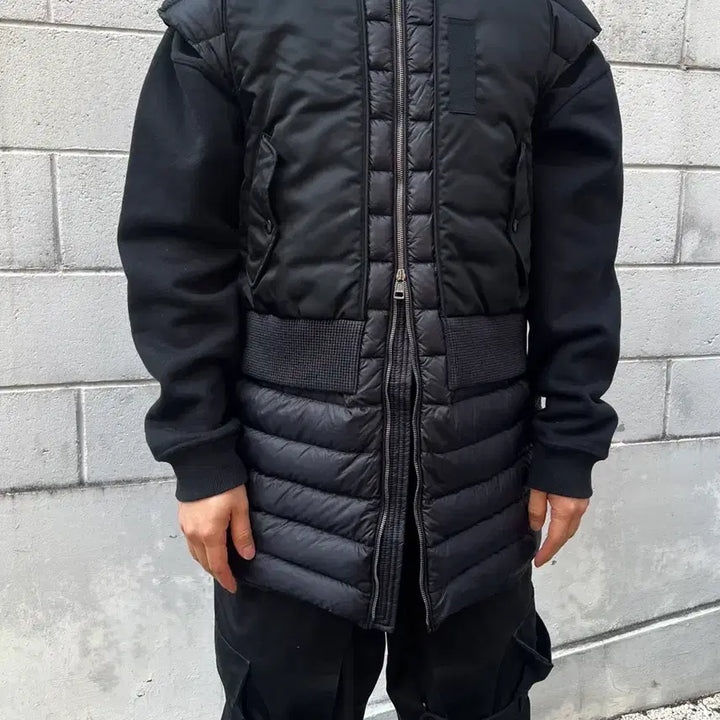 [BUNJANG] Moncler Down Vest / 몽클레어 다운 베스트