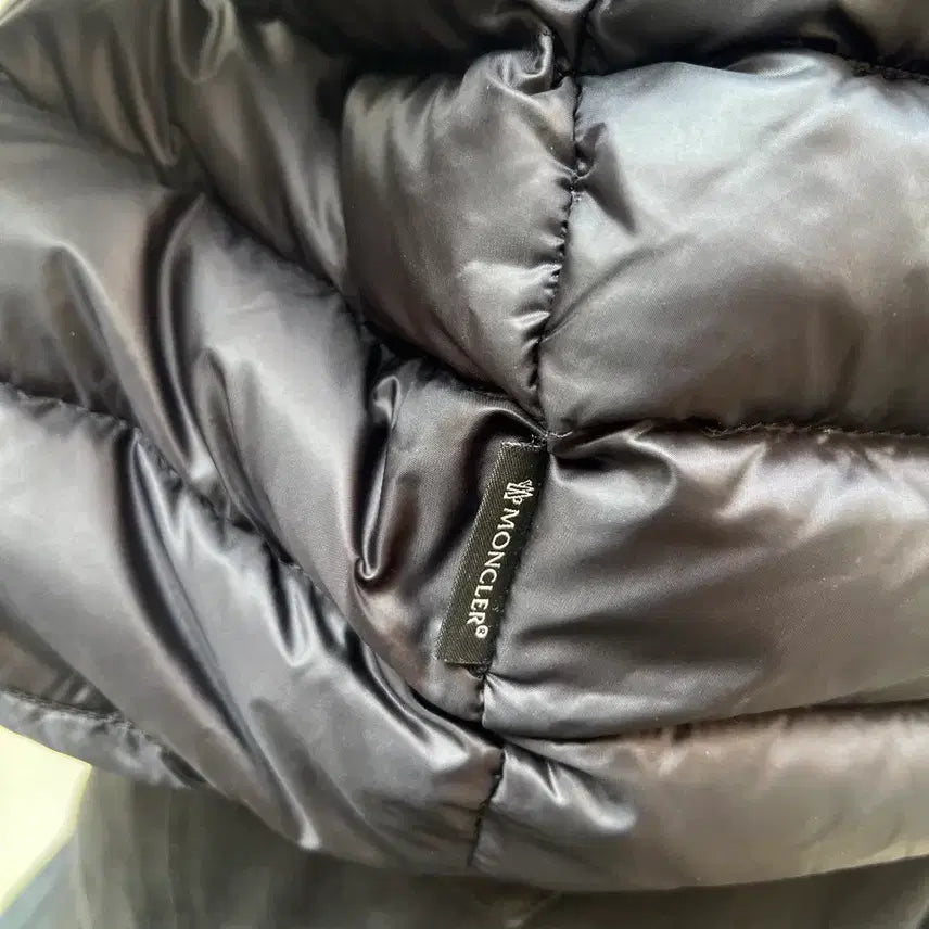 [BUNJANG] Moncler Down Vest / 몽클레어 다운 베스트