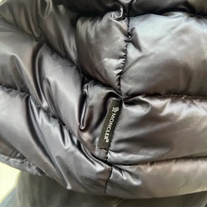 [BUNJANG] Moncler Down Vest / 몽클레어 다운 베스트