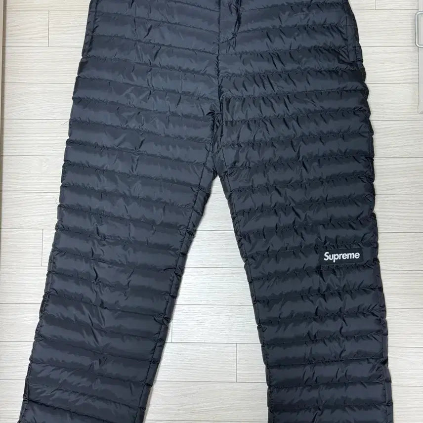 [BUNJANG] Supreme Micro Down Pant Black / [L] 슈프림 마이크로 다운 팬츠 블랙 - 24FW